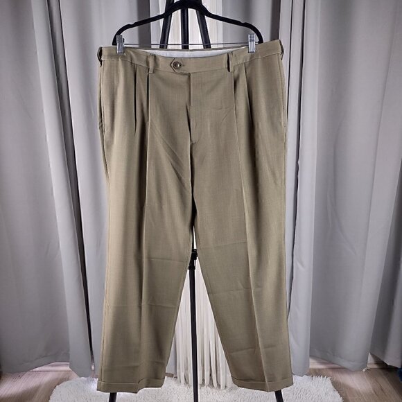 Haggar Men's Classic Fit Brown Dress Slacks Size 42X30 - Picture 1 of 13